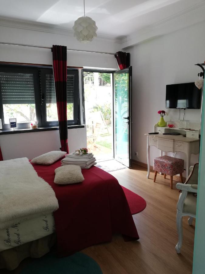 Moradia No Seixal Ericeira Hotell Eksteriør bilde